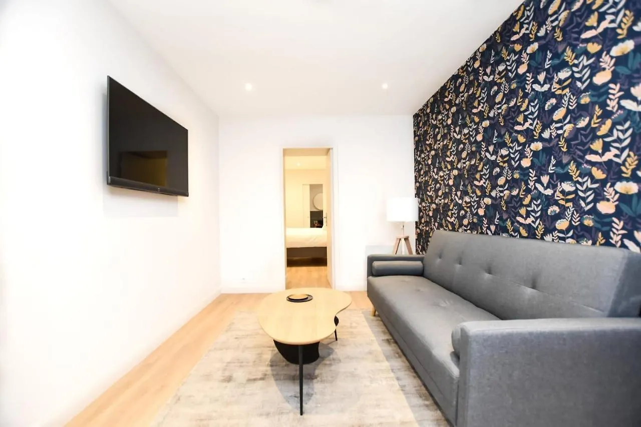 Chic Apartment - 2Br-6P - Gare Du Nord Paris France