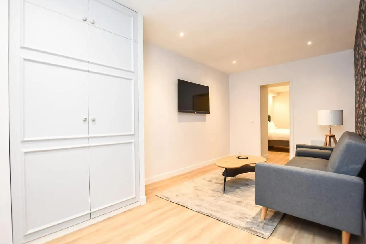 Chic Apartment - 2Br-6P - Gare Du Nord Paris 0*,  France