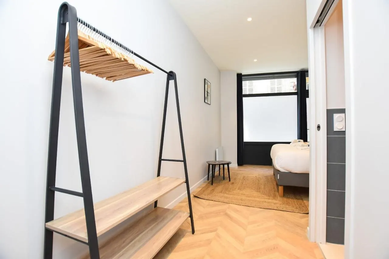 Chic Apartment - 2Br-6P - Gare Du Nord Paris